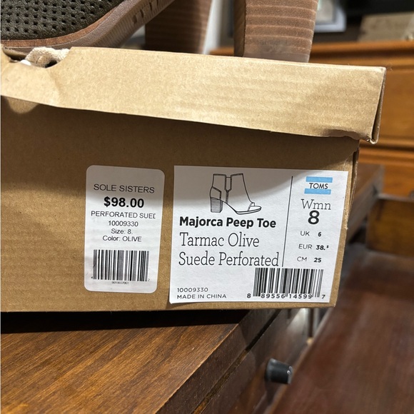 Toms Green Ankle Booties with Peep-Toe Design - Picture 2 of 2